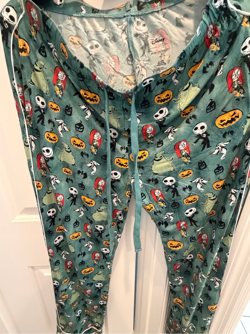 Posh Peanut Disney Nightmare Before Christmas Women’s Pajama Set Size Medium - Picture 7 of 9